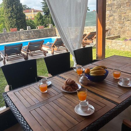 Villa Letizia Oprtalj Buitenkant foto
