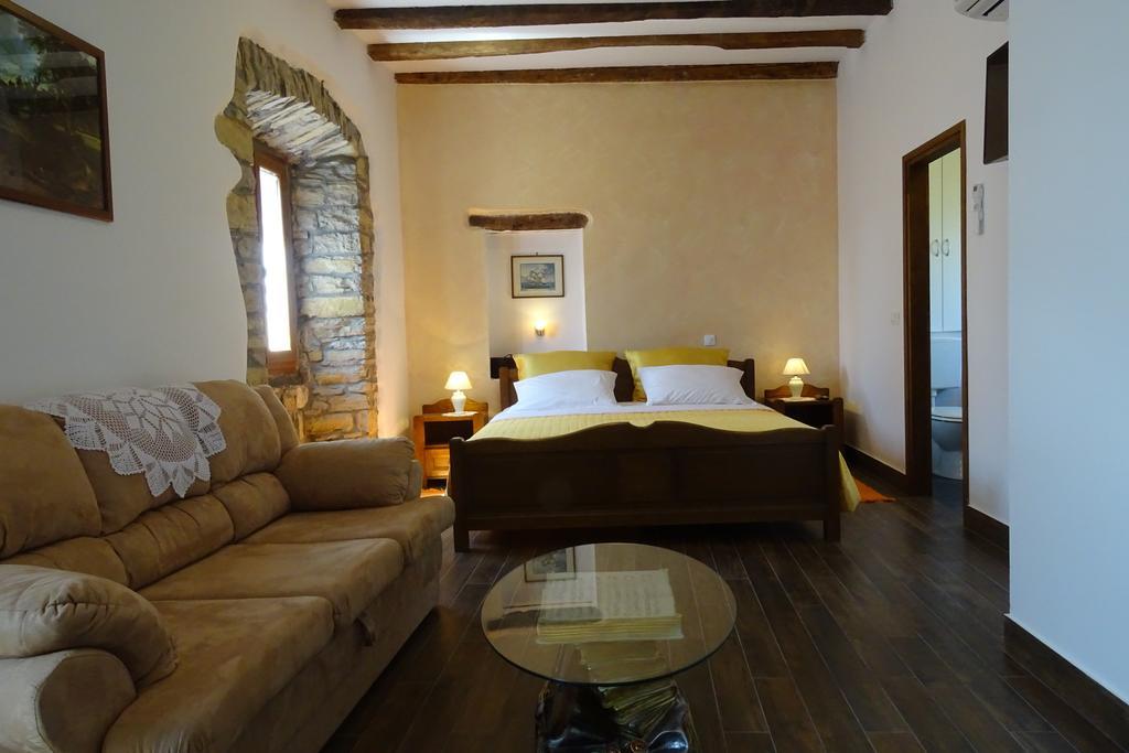 Villa Letizia Oprtalj Kamer foto