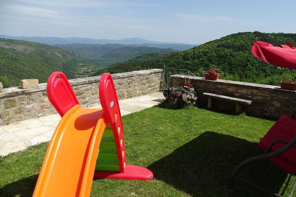 Villa Letizia Oprtalj Kamer foto