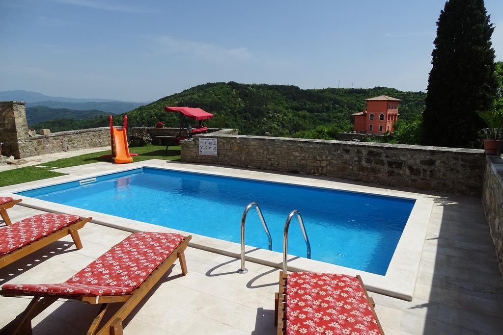Villa Letizia Oprtalj Kamer foto